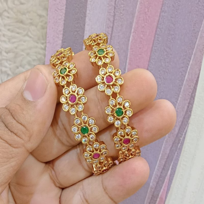 WHITE GREEN AND PINK BANGLES COMBO