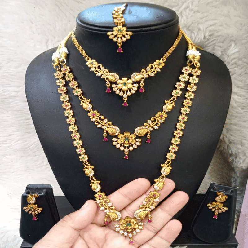 FLORAL PEACOCK COMBO SET WITH MANG TIKKA