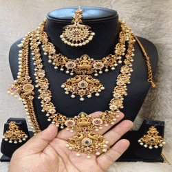 LAKSHMI PEACOCK NECKLACE SET WITH HIPBELT AND MANGTIKKA