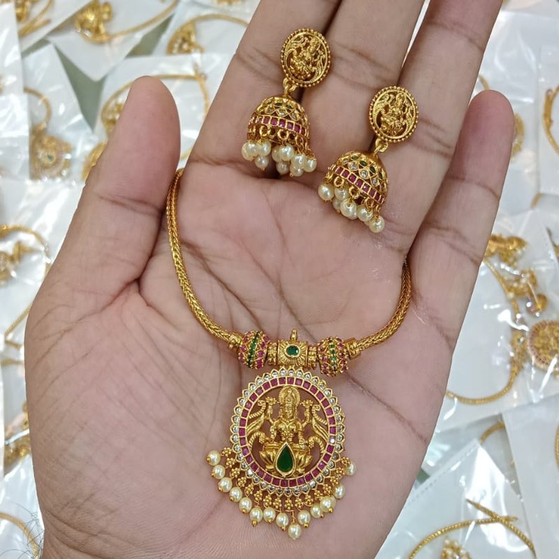 LAKSHMI DESIGN CHOKER NECKLACE SET